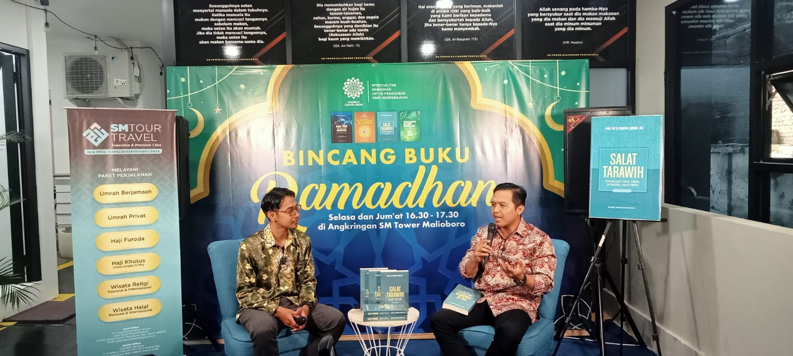 Program Ramadhan SMTv Bincang Buku Salat Tarawih Tinjauan Usul Fikih, Sejarah, dan Fikih (22/3).