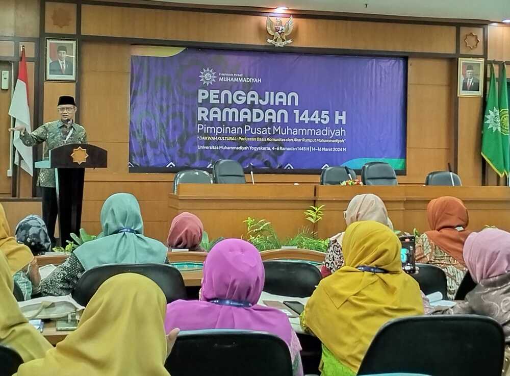 Ketua Umum Pimpinan Pusat Muhammadiyah Prof Dr KH Haedar Nashir, MSi memberikan pidato iftitah Pengajian Ramadan di UMY