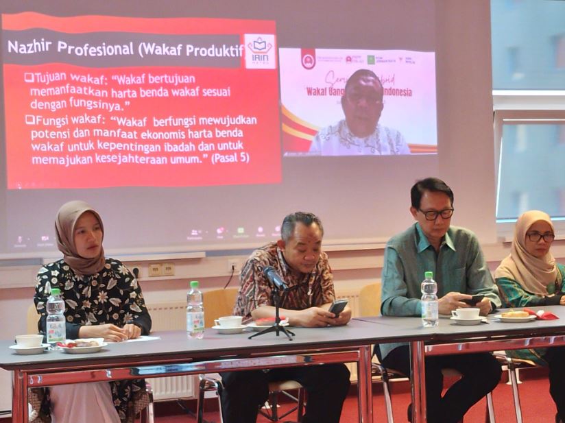 Seminar hybrid 'Wakaf Uang dan Diaspora Indonesia'