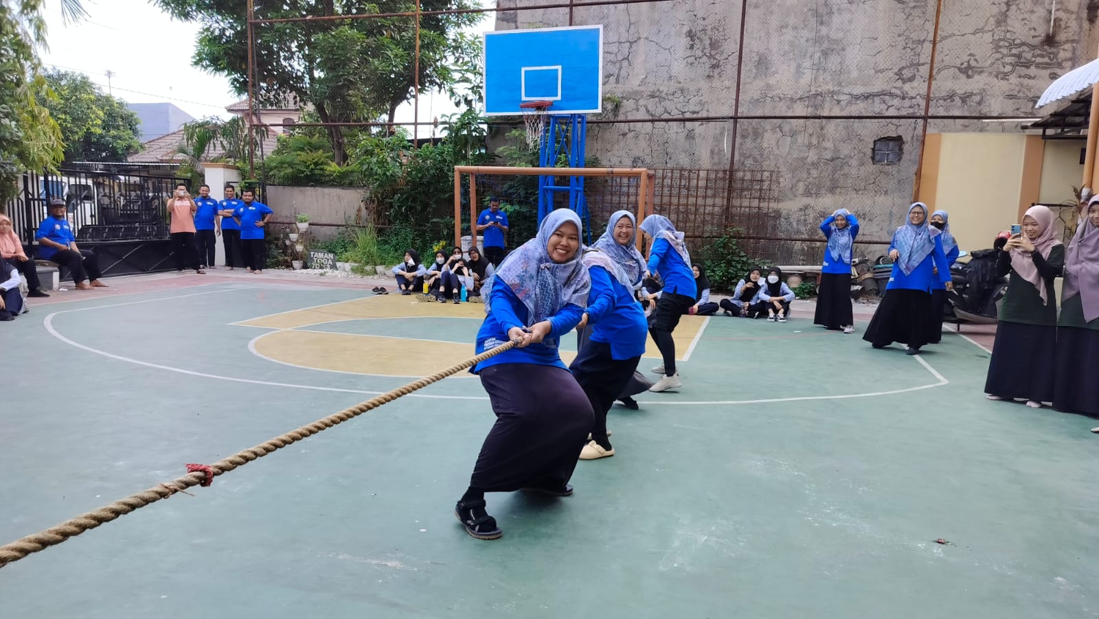 Guru SMP Muhammadiyah PK Surakarta peringati Hari Guru Nasional