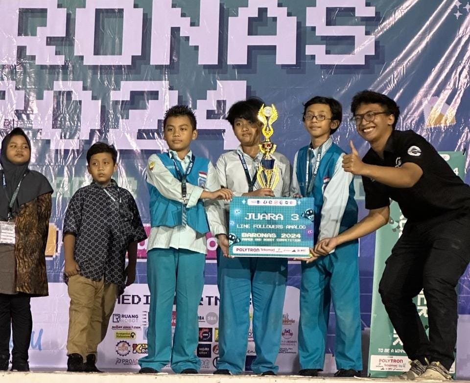 Tim Robotika Mudipat sabet Juara 3 dalam ajang Robotika Nasional (Baronas), 2-3 Maret 2024 di gedung robotika ITS.
