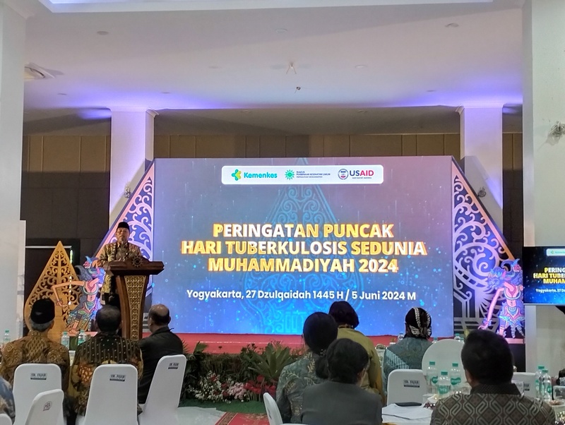 Ketua Pimpinan Pusat Muhammadiyah dr H Agus Taufiqurrahman, SpS., MKes