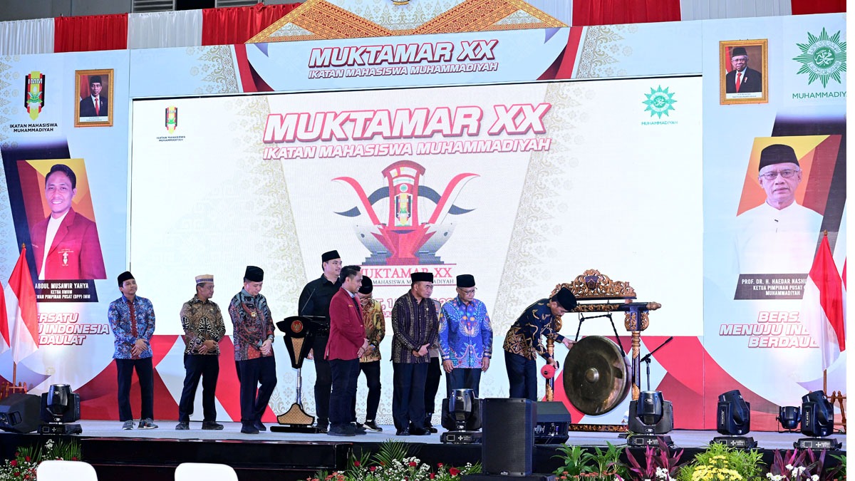 Presiden Jokowi membuka secara langsung Muktamar IMM ke-20 yang dihelat di Komplek Jakabaring Palembang (1/3).