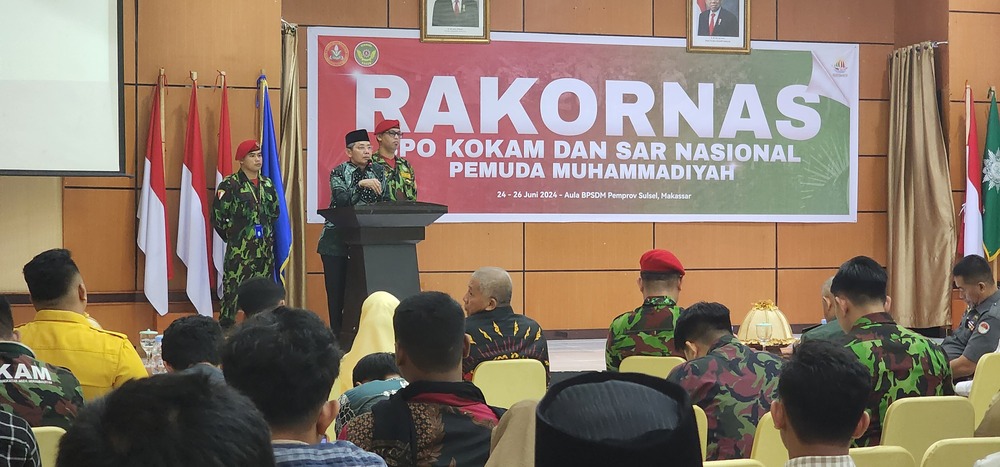 Ketua Pimpinan Pusat Muhammadiyah Prof Dr H Irwan Akib, MPd saat memberikan sambutan di Rakornas KOKAM dan SAR Muhammadiyah