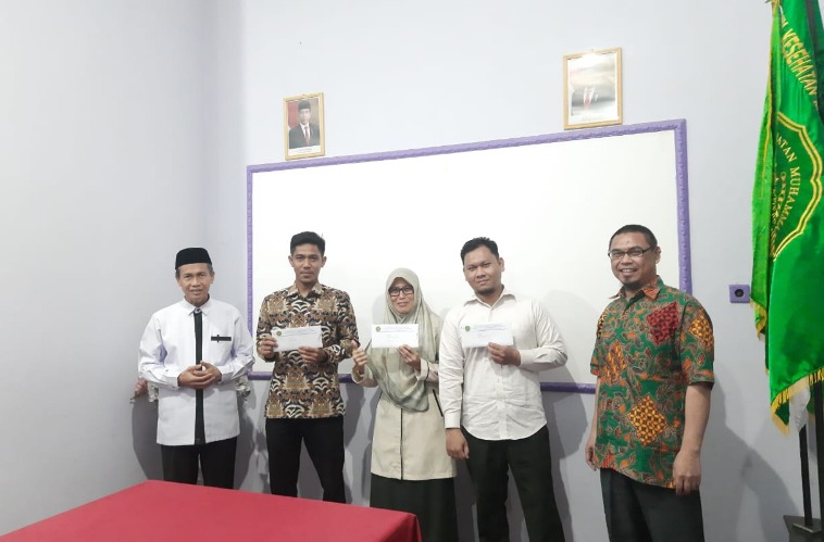 Serahkan SK Pejabat Baru, PoltekMu Makassar Percepat Progress Organisasi